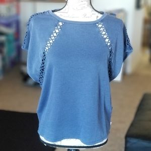 DKNY JEANS X CUT OUT MEDIUM SIZE TOP